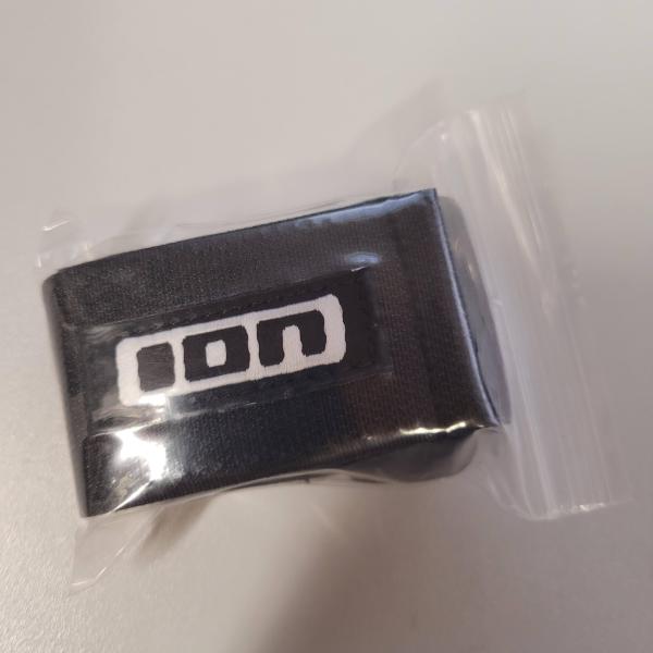 ion-wing-sleeve-knee-blk-1